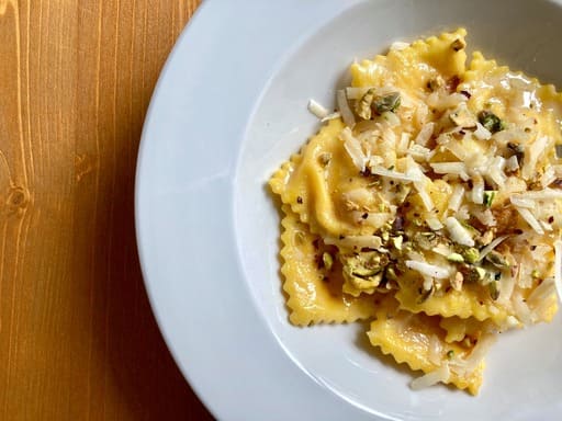 raviolo zucca e patate fossa e pistacchio